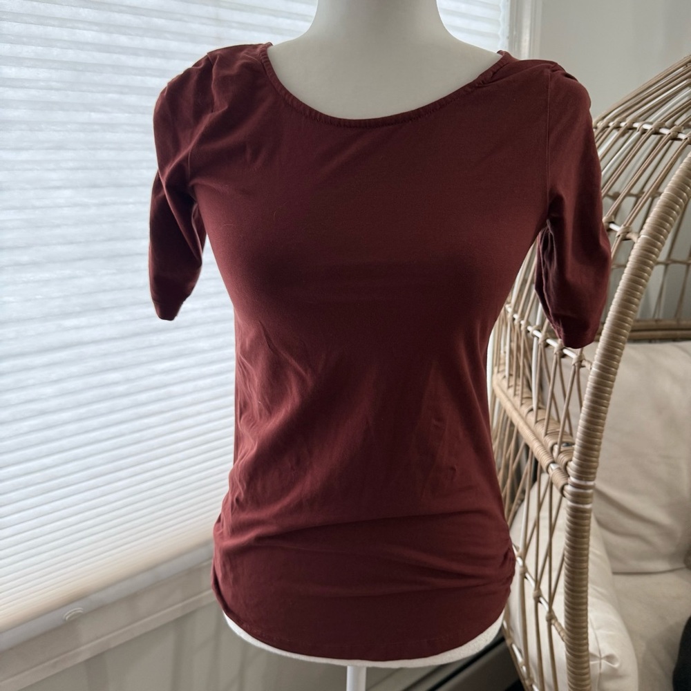 Synergy Organic Clothing Short Sleeve Scoop Neck Tee in Deep Burgundy